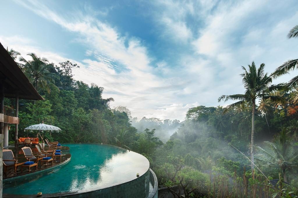 dove-dormire-bali-hotel-infinity-pool-ubud